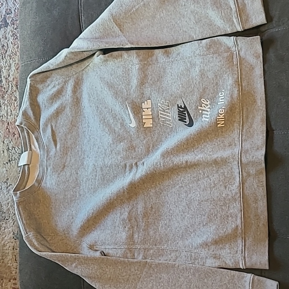 Nike Sweater